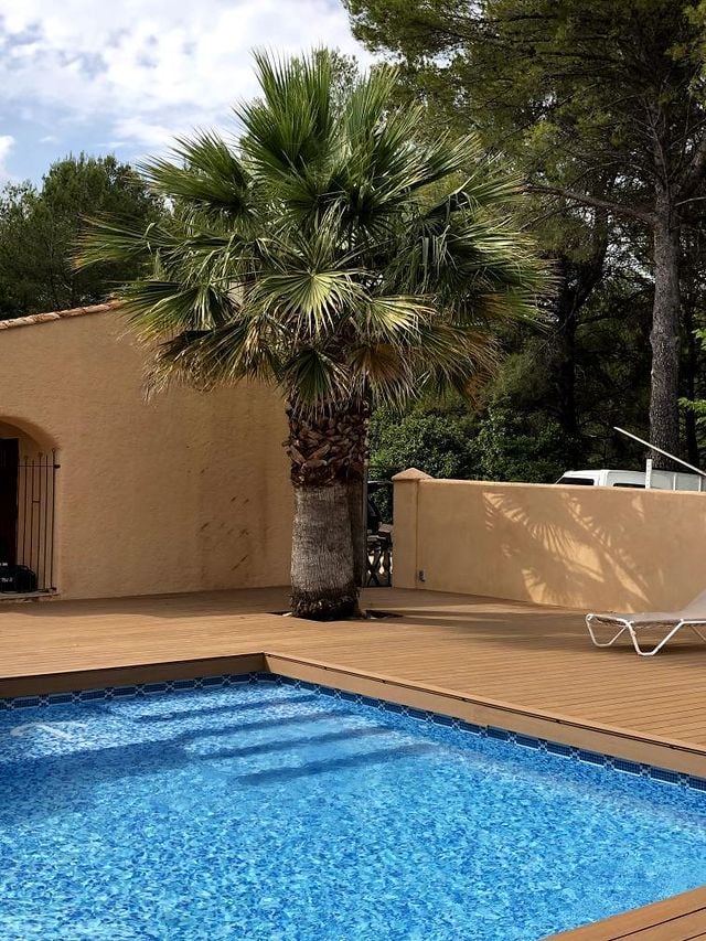Terrasse teinte teck finitions lisses par Auffray Paysage Terrasse teinte teck finitions lisses par Auffray Paysage