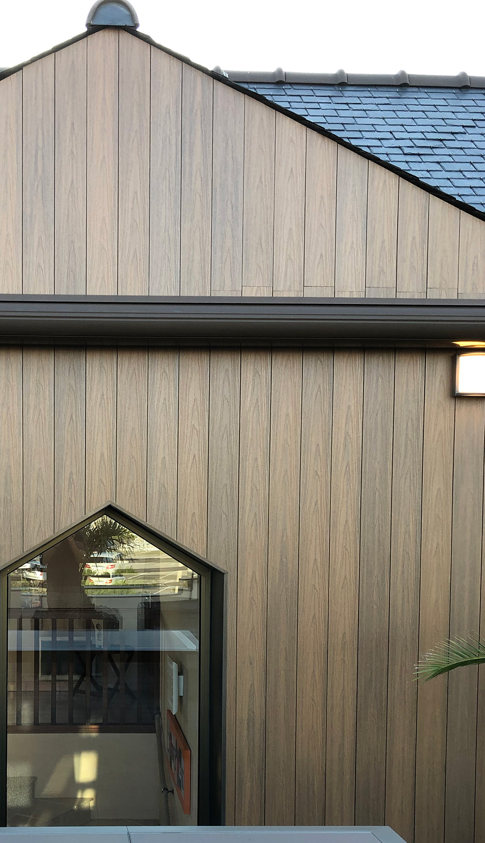 façade extérieur bardage composite ultraprotect teinte sable pose verticale