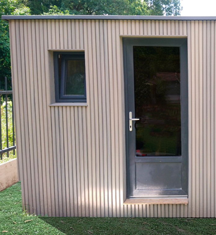 abri de jardin avec bardage claire-voie composite teinte sable neo xl