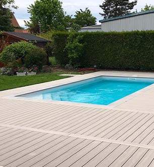 terrasse de piscine bois composite béton