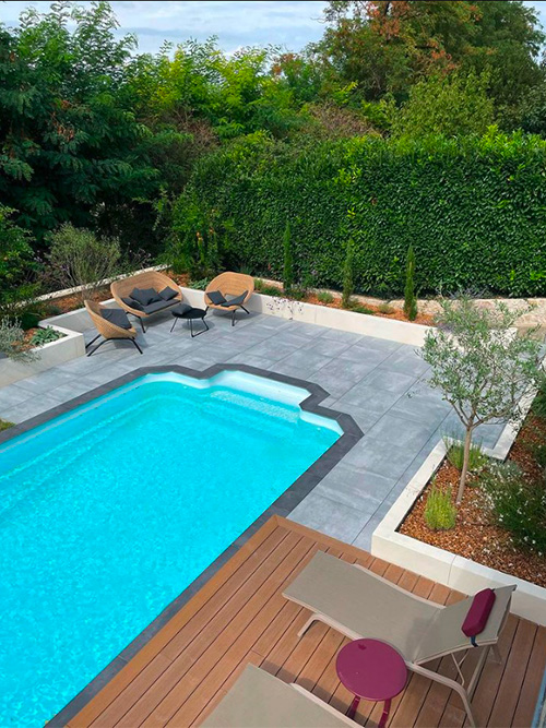 plage de piscine composite teinte teck terrasse céramique