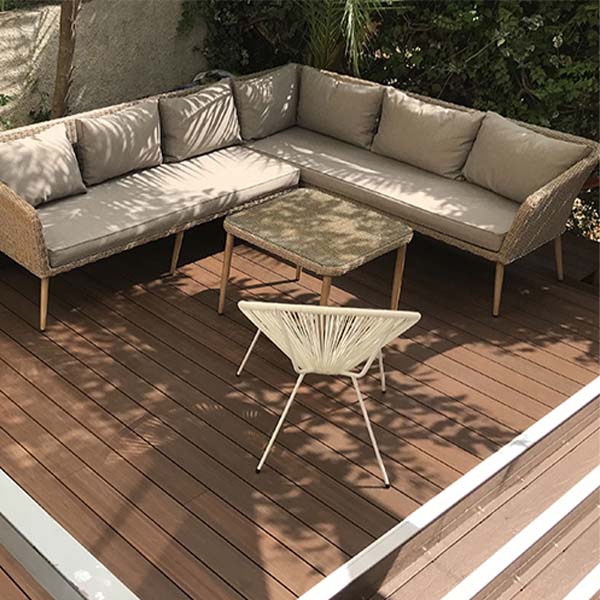 salon de jardin sur terrasse en bois composite imitation bois par neowood salon de jardin sur terrasse en bois composite imitation bois par neowood