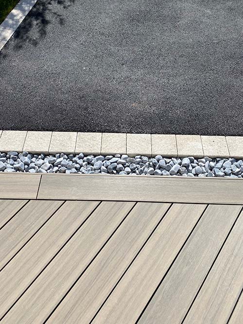 bord de terrasse composite en galet