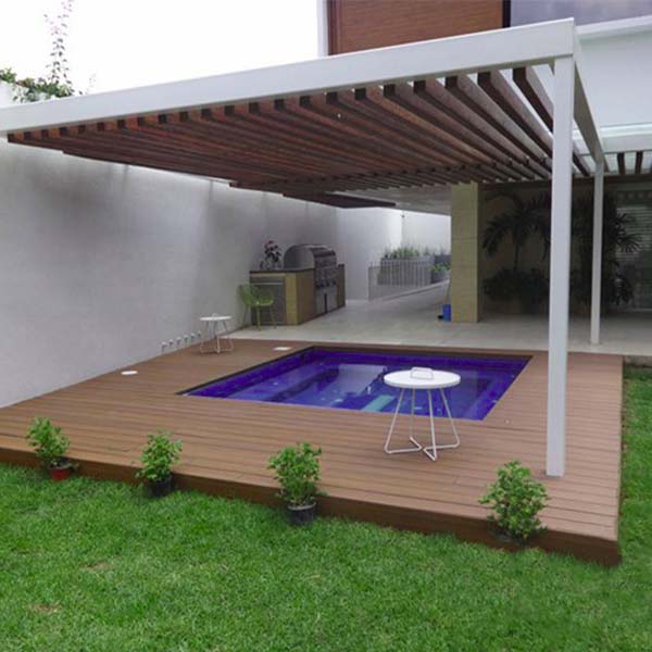 spa encastré avec terrasse composite teinte ipé et pergola
