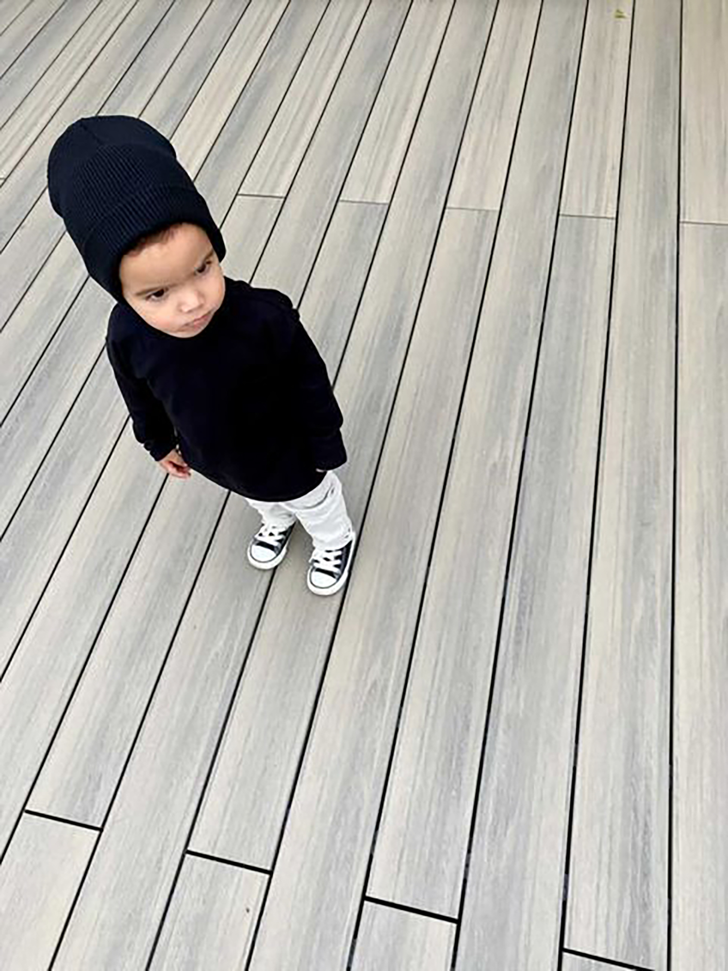enfant sur terrasse composite teinte sable par neowood enfant sur terrasse composite teinte sable par neowood